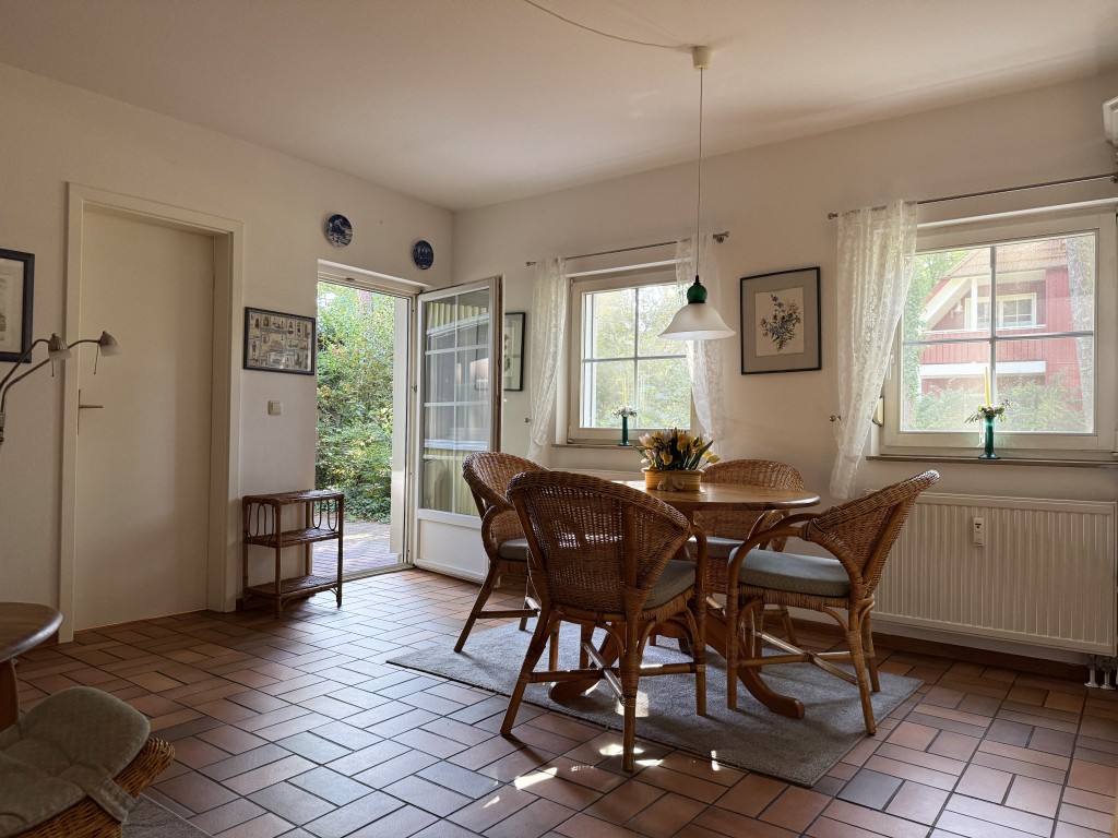 https://www.reiserimmobilien.de/wp-content/uploads/immomakler/attachments/351a8c649780b4118a29199fb9bcc297/7b750a51cd3842249a2ec99445ecbe82.jpg