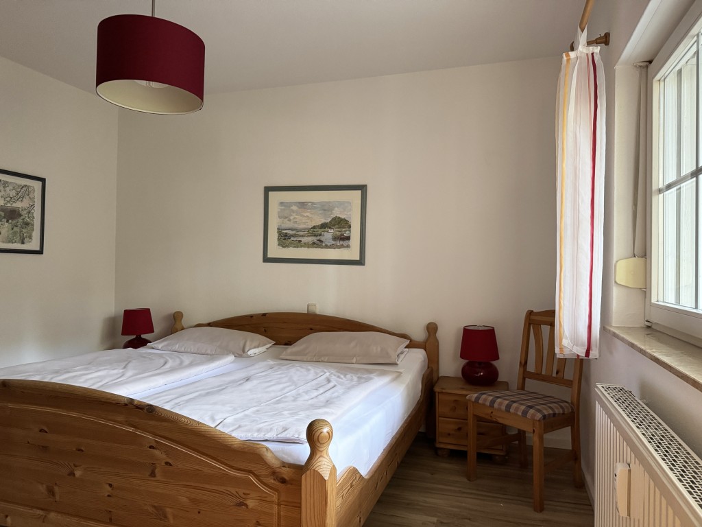 https://www.reiserimmobilien.de/wp-content/uploads/immomakler/attachments/351a8c649780b4118a29199fb9bcc297/e320cf513c6b49ceafc0855d8e8146bd.jpg