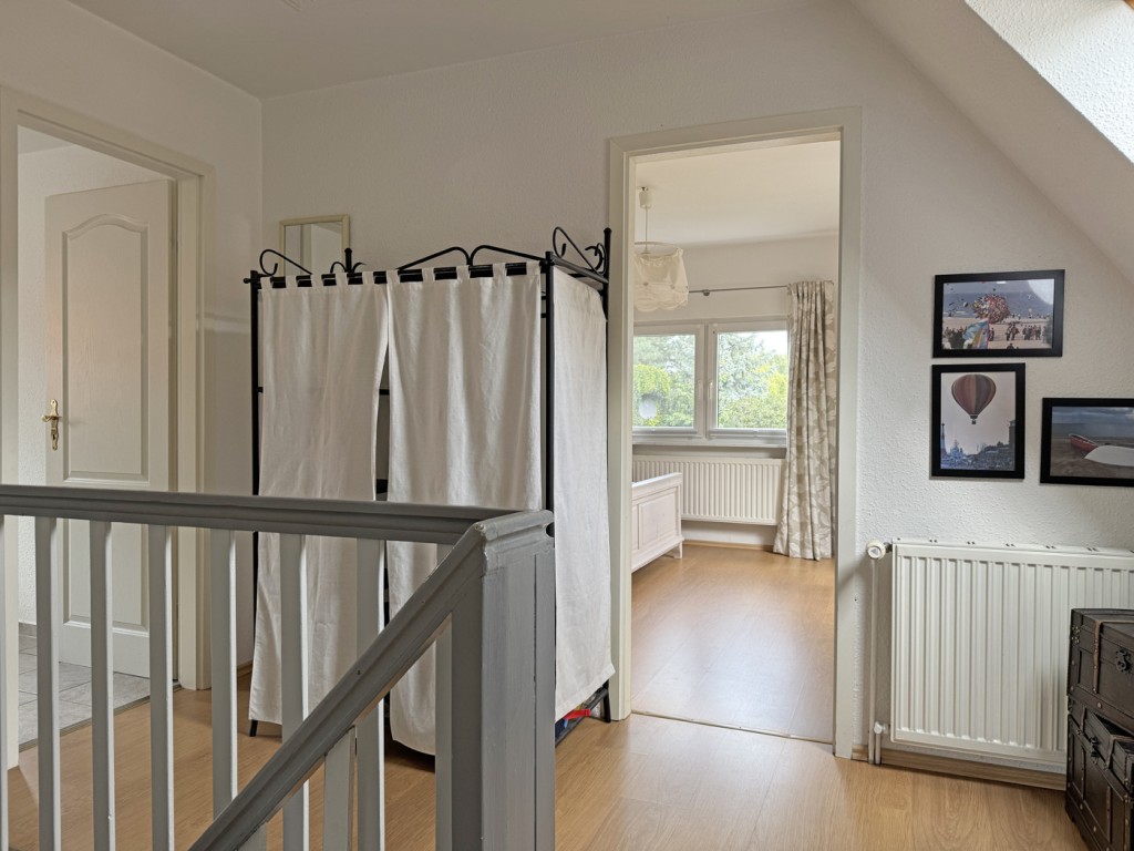 https://www.reiserimmobilien.de/wp-content/uploads/immomakler/attachments/6db1d6c4d672686edc26608d6f065c4e/9a9b29cebea34de2a9da52600eeb48d0.jpg