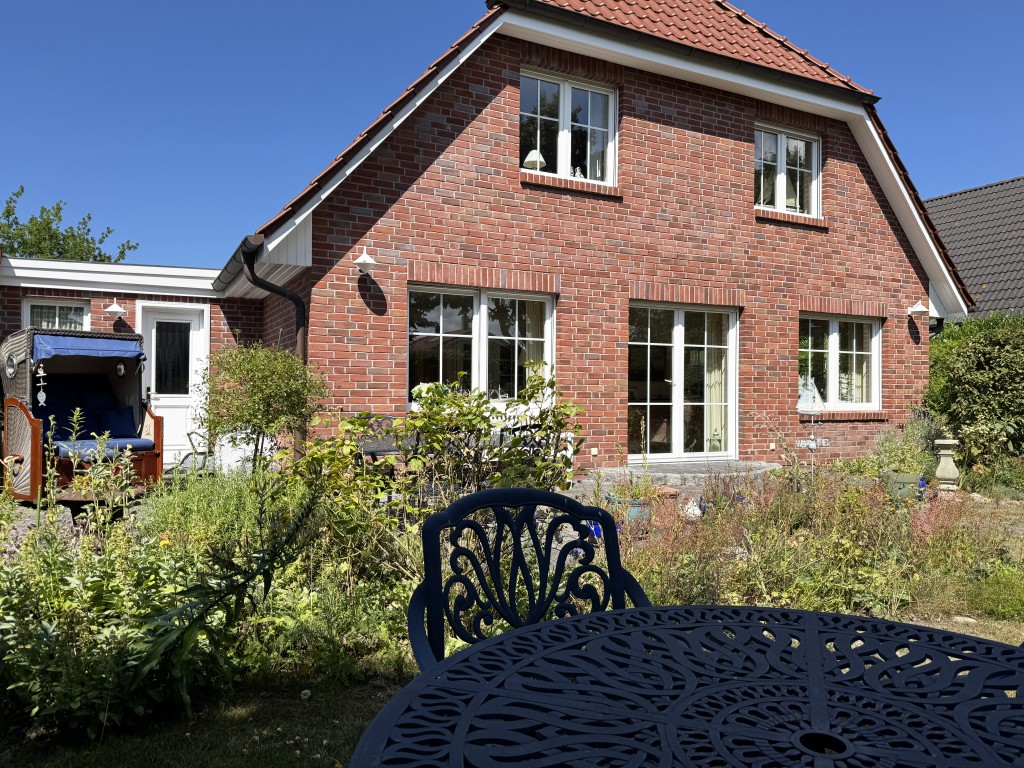 https://www.reiserimmobilien.de/wp-content/uploads/immomakler/attachments/89a10f38240f4b6976d2d93d2b69562a/2dfda15f4a384dd1bb35c0263a64d1ed.jpg