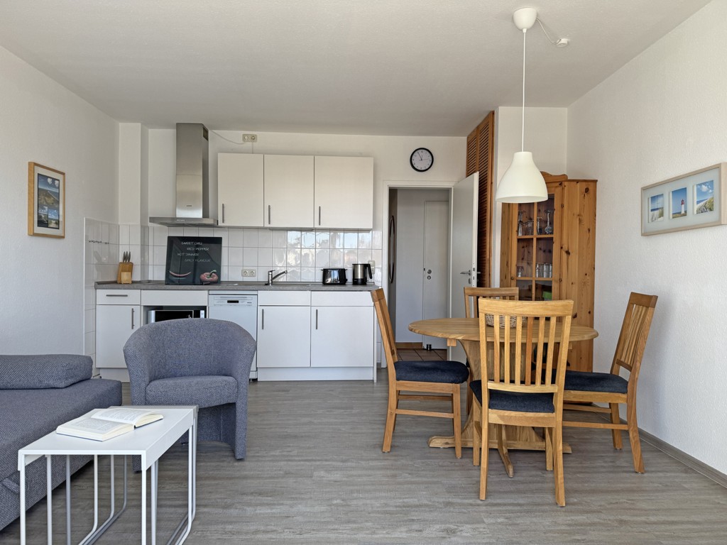 https://www.reiserimmobilien.de/wp-content/uploads/immomakler/attachments/c4a9f8c5d43131c07b7f2f61f3bddfe4/7d3444d822524a39b19a9f0fd96d34c8.jpg