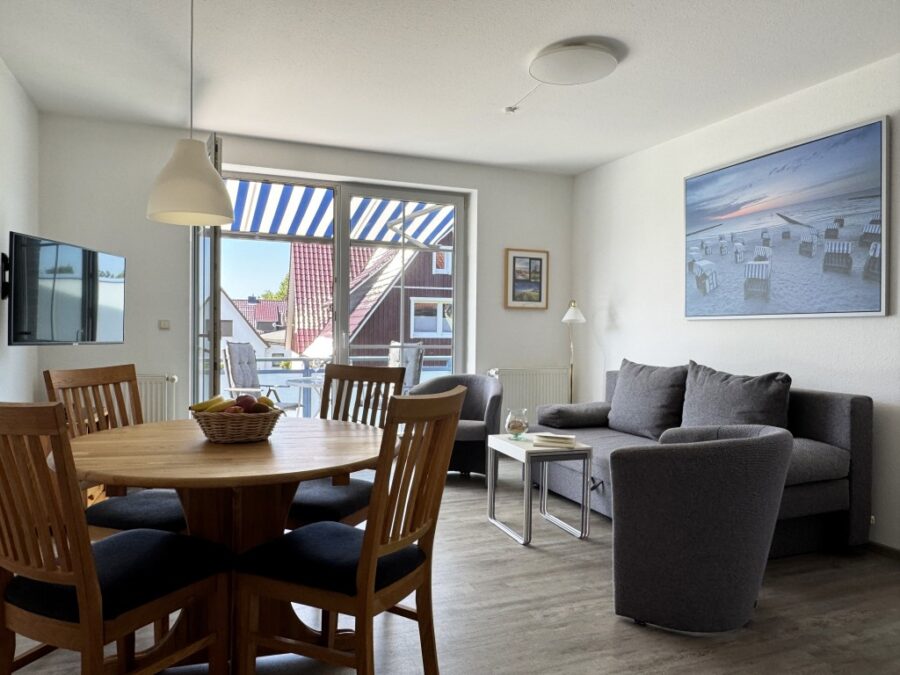 18375 Ostseebad Prerow, Ferienwohnung zum Kauf | Wohn-Essbereich | Reiser Immobilien