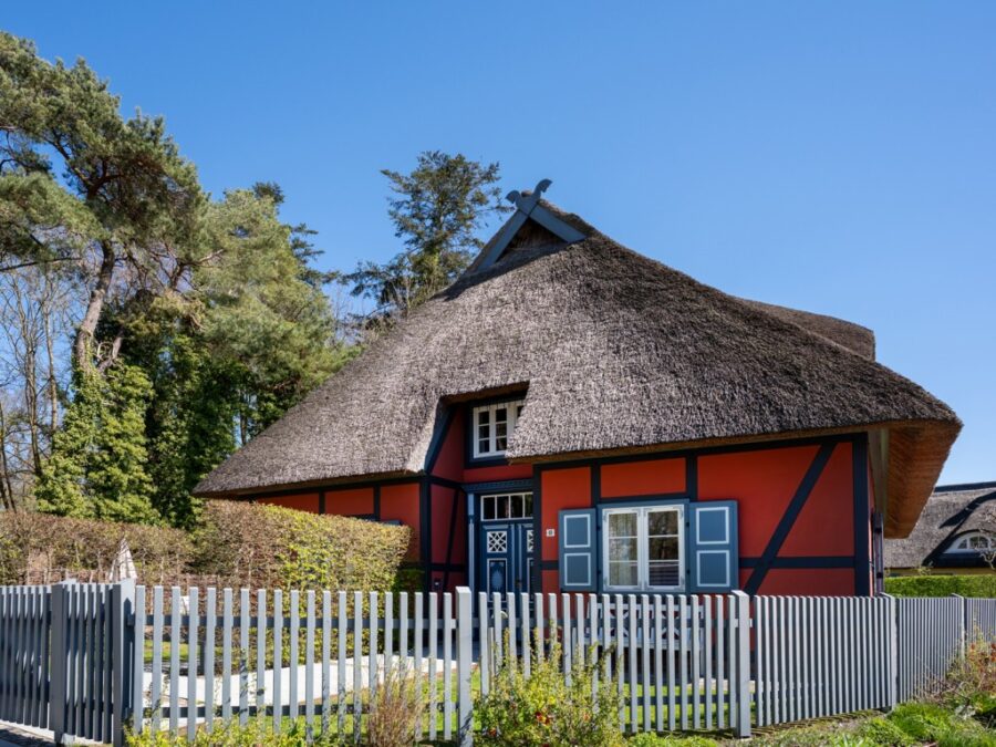 18375 Seebad Born a. Darß, Ferienhaus zum Kauf | Hausansicht | Reiser Immobilien